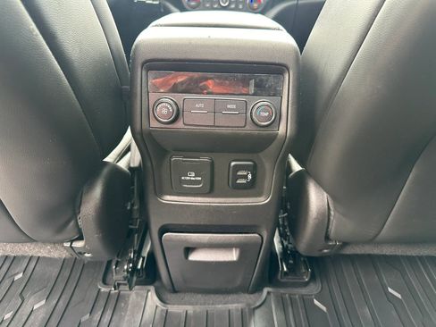 Used 2017 GMC Acadia SLT AWD/4WD image 33