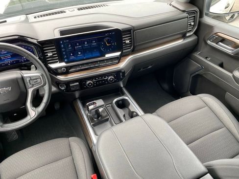 Used 2024 Chevrolet Silverado 1500 LT Trail Boss w/ Protection Package image 28