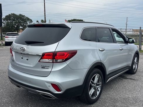 Used 2019 Hyundai Santa Fe XL AWD/4WD image 3