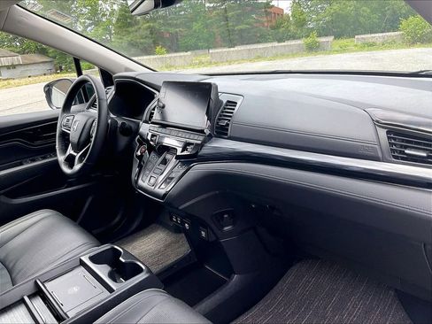 Used 2025 Honda Odyssey Elite image 14