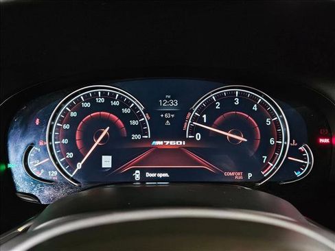 Used 2018 BMW M760i xDrive AWD/4WD image 10