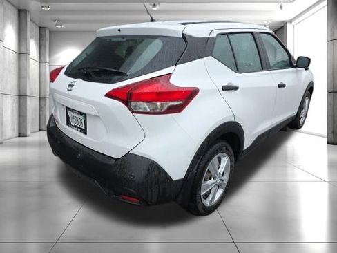 Used 2020 Nissan Kicks S FWD image 5