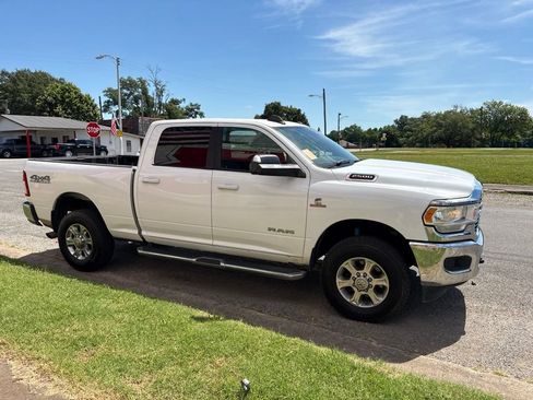 Used 2021 RAM 2500 Big Horn w/ Level 1 Equipment Group AWD/4WD image 8