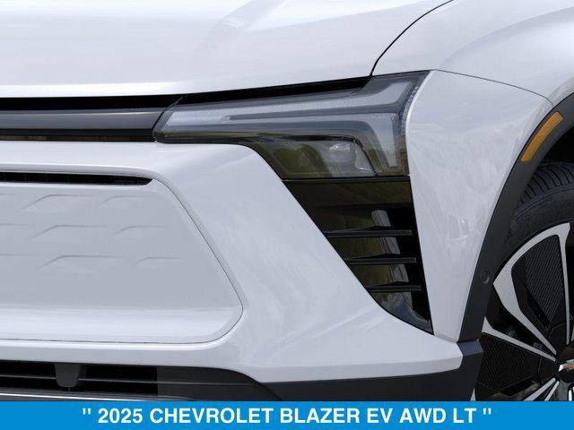 New 2025 Chevrolet Blazer EV LT AWD/4WD image 10