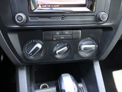 Used 2018 Volkswagen Jetta S FWD image 22