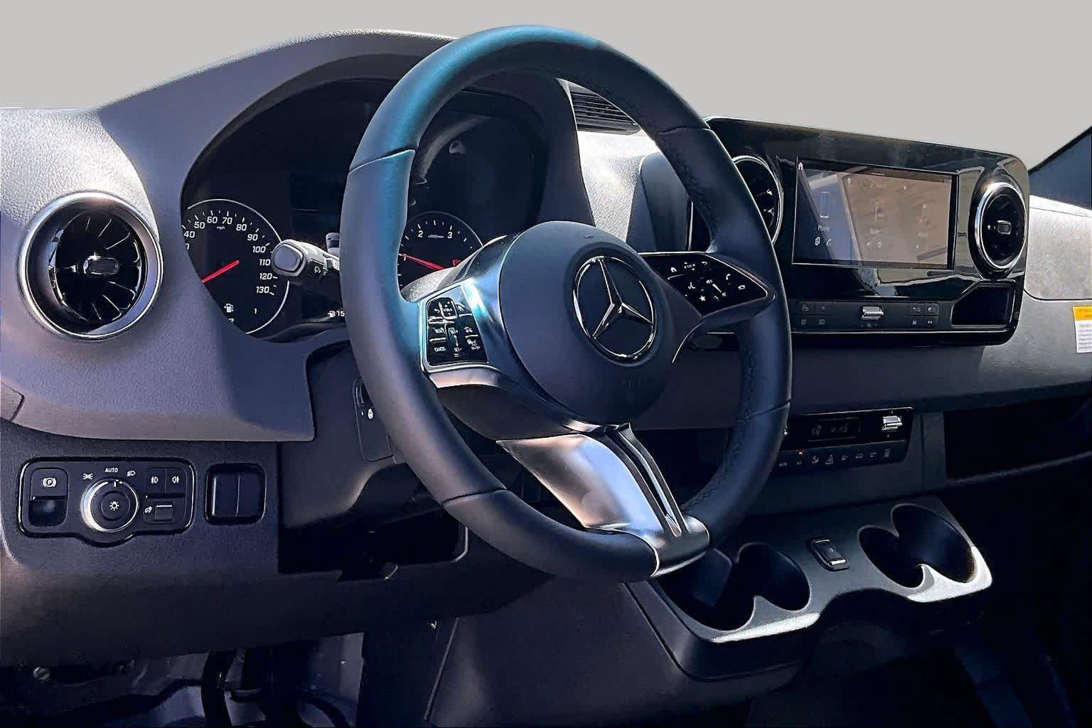 New 2026 Mercedes-Benz Sprinter 2500 image 8