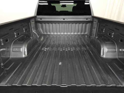 Used 2023 Chevrolet Silverado 1500 LT image 9