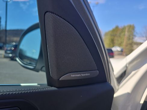 Used 2026 BMW X7 xDrive40i image 21