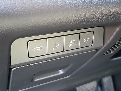 Certified 2023 MAZDA CX-30 AWD 2.5 S w/ Premium Package image 12