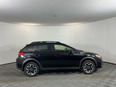 Used 2017 Subaru Crosstrek 2.0i Premium w/ Popular Package #2 AWD/4WD image 4