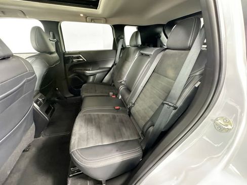 Used 2024 Mitsubishi Outlander Ralliart image 26