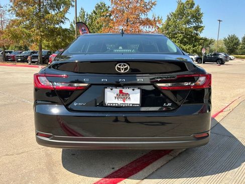 Used 2026 Toyota Camry LE FWD image 7