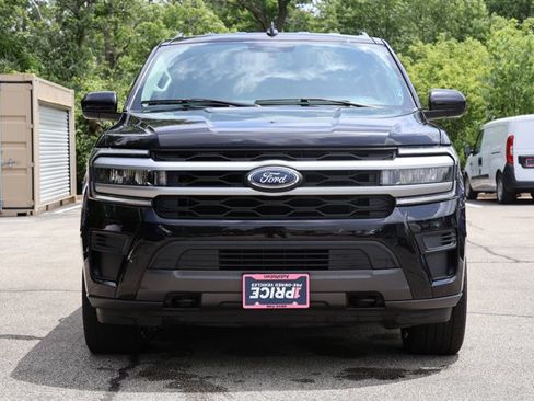 Used 2022 Ford Expedition Max XLT AWD/4WD image 2