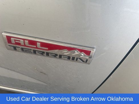 Used 2018 GMC Canyon All Terrain w/ Trailering Package image 4