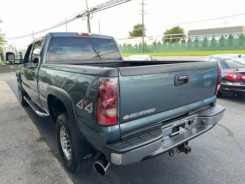 Used 2007 Chevrolet Silverado 2500 LT w/ Heavy-Duty Power Package AWD/4WD image 4