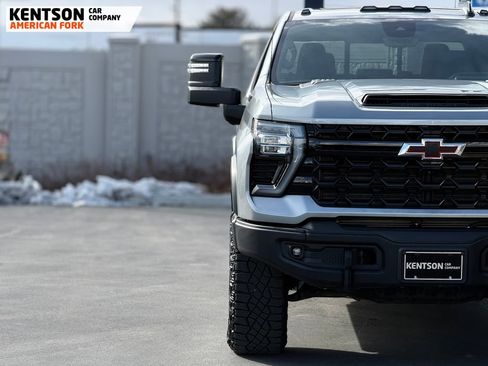 Used 2024 Chevrolet Silverado 2500 ZR2 w/ ZR2 Bison Edition image 14