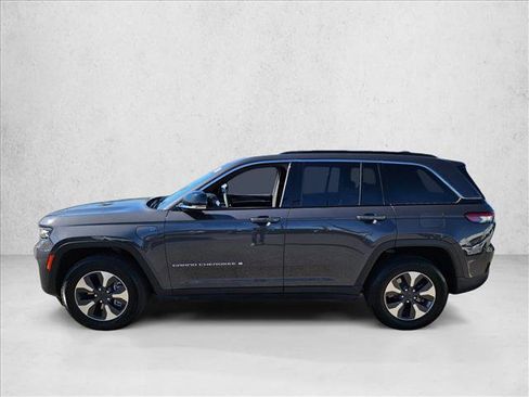 Used 2024 Jeep Grand Cherokee Limited 4xe image 9