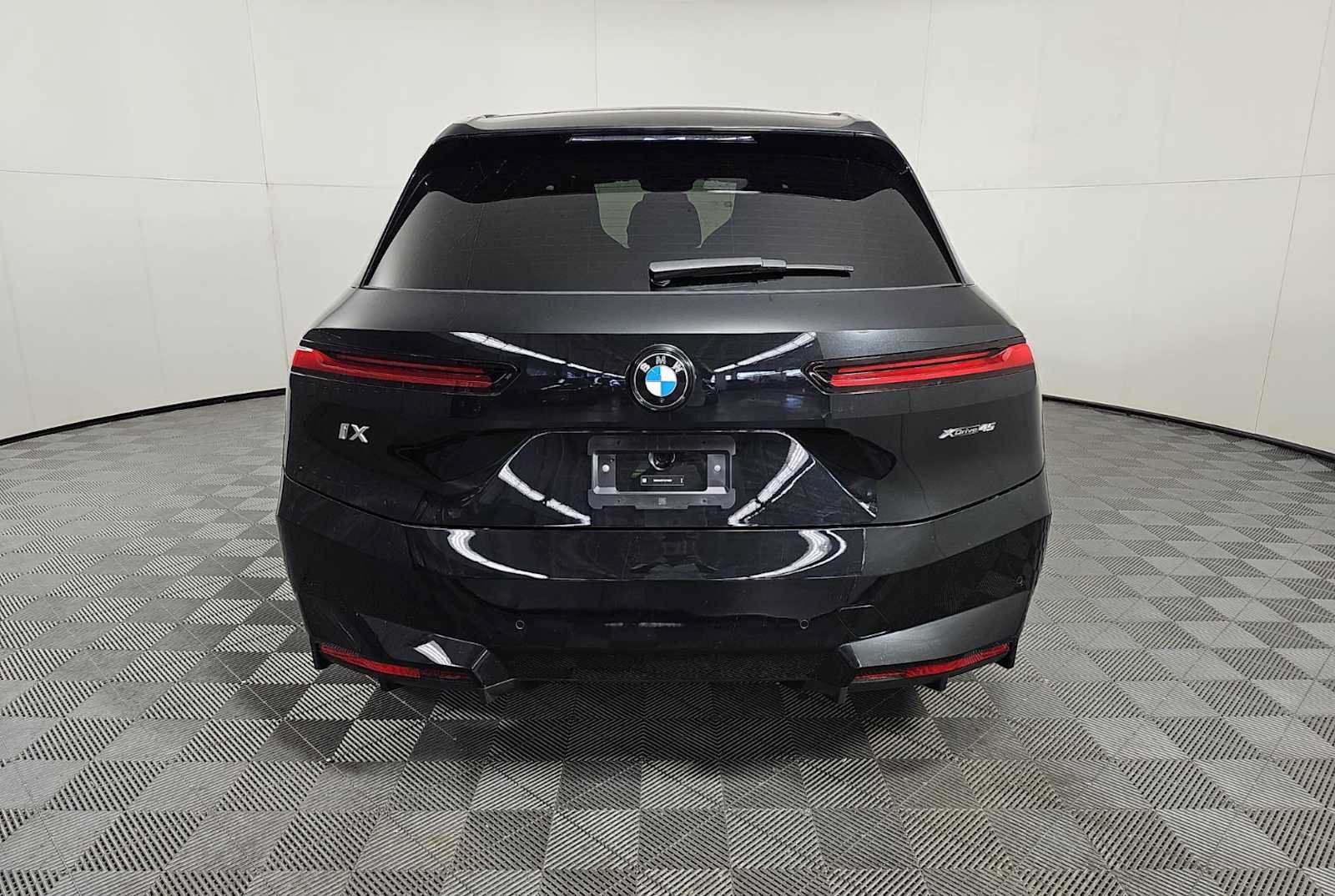 Used 2026 BMW iX xDrive45 AWD/4WD image 5