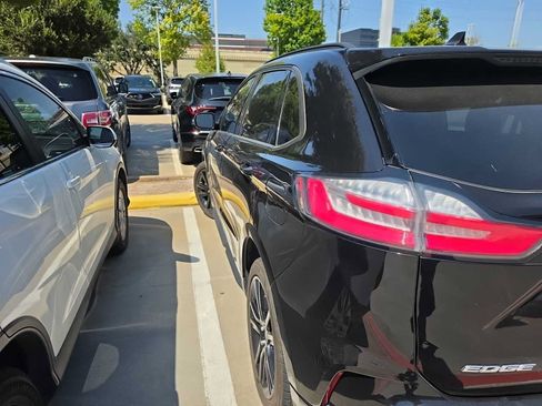 Used 2020 Ford Edge ST-Line FWD image 6