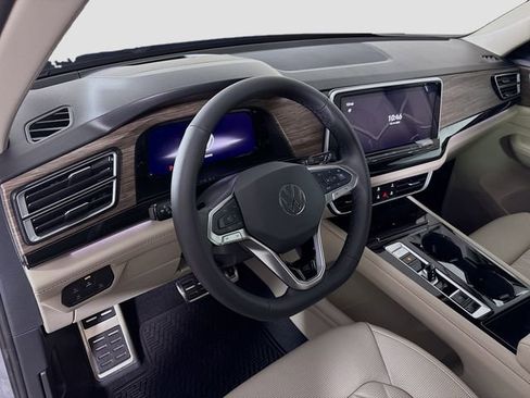 New 2026 Volkswagen Atlas SEL Premium R-Line image 9