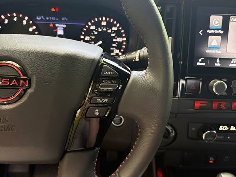 Used 2025 Nissan Frontier PRO-4X AWD/4WD image 19