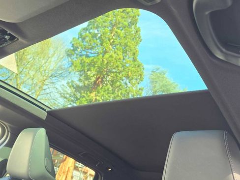 Used 2025 BMW X3 M50 w/ Premium Package image 22