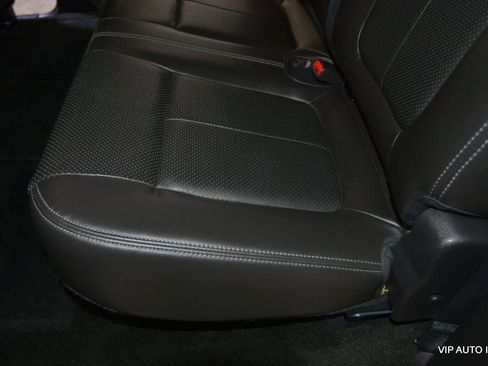 Used 2011 Ford F150 Lariat image 25