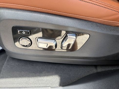 New 2027 BMW X7 xDrive40i w/ Executive Package AWD/4WD image 28