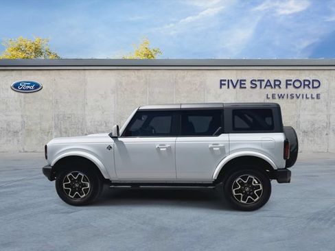 Used 2024 Ford Bronco Outer Banks AWD/4WD image 5