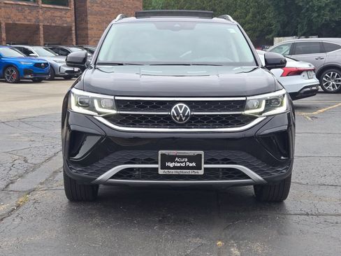 Used 2023 Volkswagen Taos SEL AWD/4WD image 4