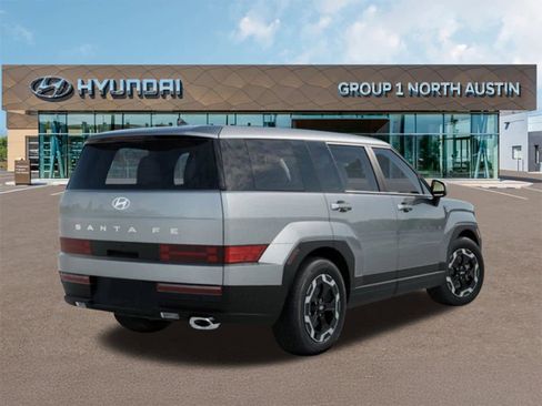 New 2025 Hyundai Santa Fe SE image 4