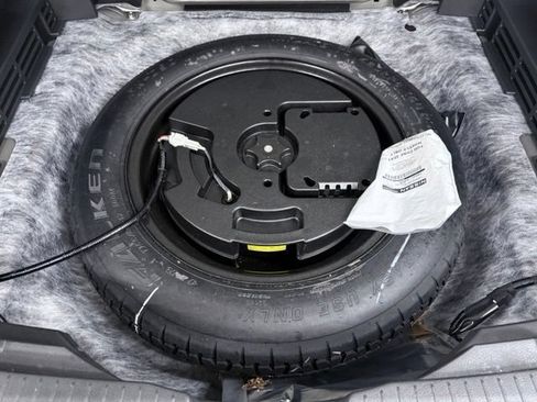 Used 2023 Nissan Rogue SV FWD image 14