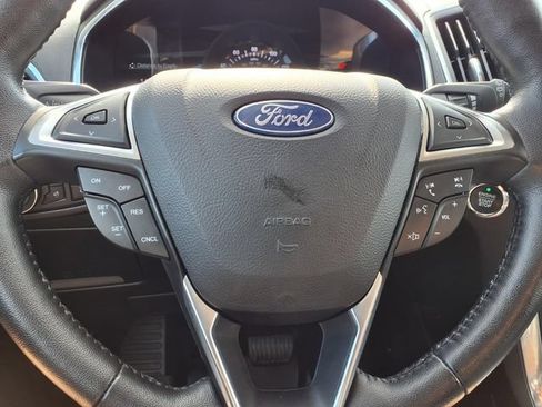Used 2021 Ford Edge Titanium FWD image 14