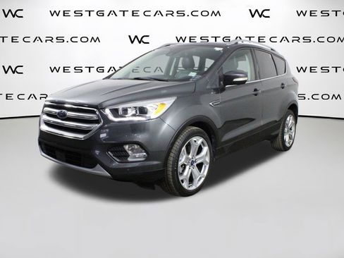 Used 2019 Ford Escape Titanium image 1