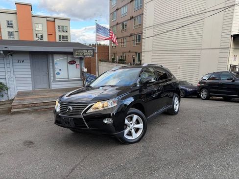 Used 2013 Lexus RX 350 FWD w/ Premium Pkg image 2
