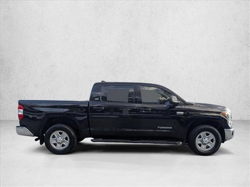 Used 2020 Toyota Tundra SR5 w/ SR5 Upgrade Package image 4