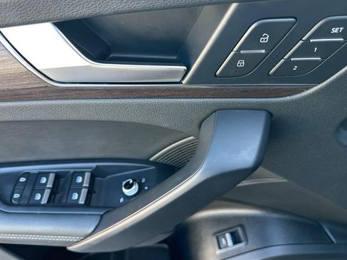 Used 2023 Audi Q5 2.0T Premium Plus w/ Premium Plus Package image 11