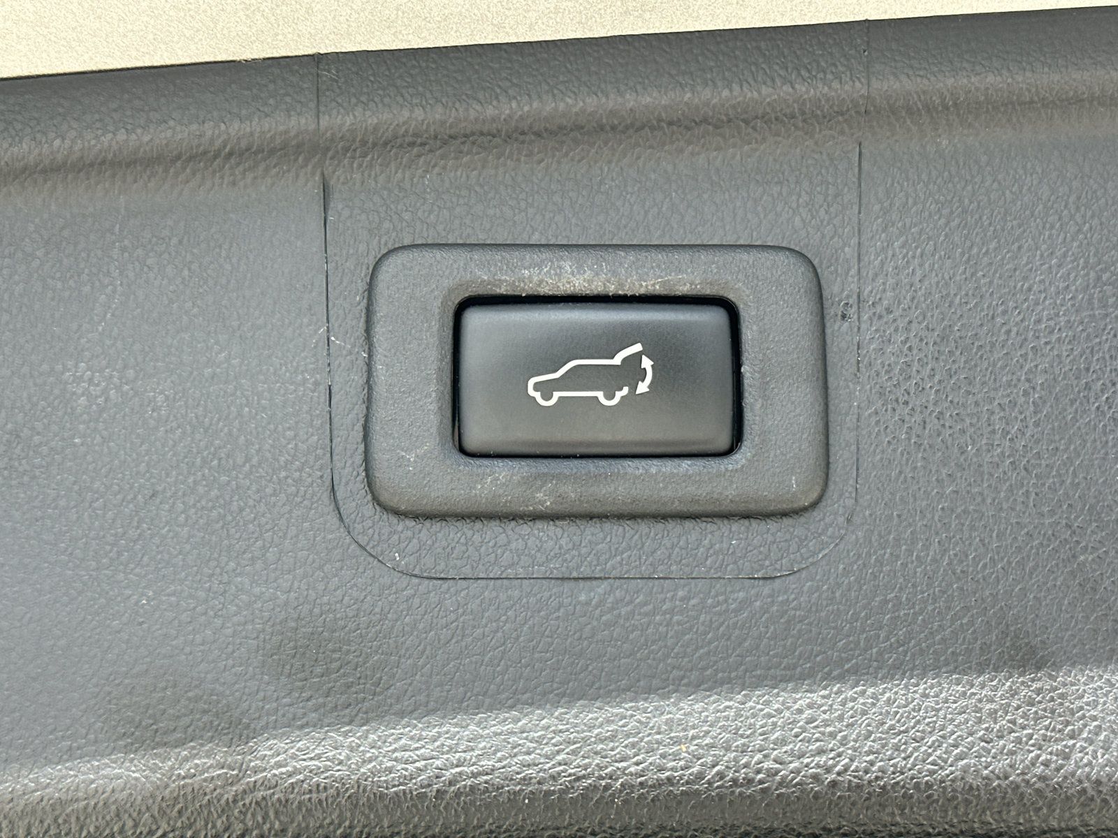 Used 2018 Subaru Outback 2.5i Premium AWD/4WD image 38