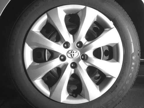 Used 2025 Toyota Corolla LE FWD image 17