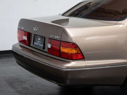 Used 1998 Lexus LS 400 image 19