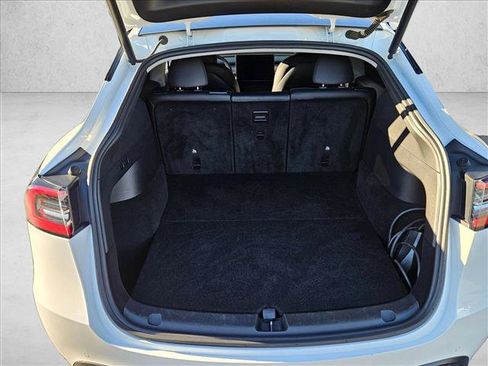 Used 2022 Tesla Model Y Performance image 6