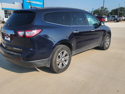 Used 2016 Chevrolet Traverse LT AWD/4WD image 4