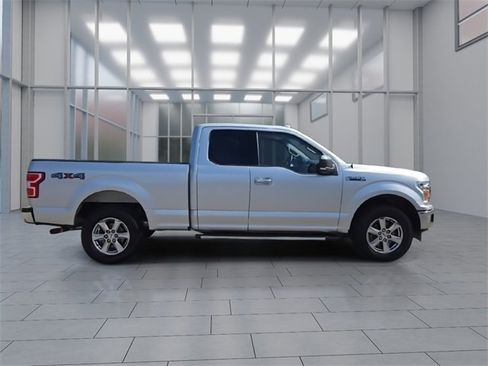 Used 2018 Ford F150 XLT w/ Equipment Group 302A Luxury image 9