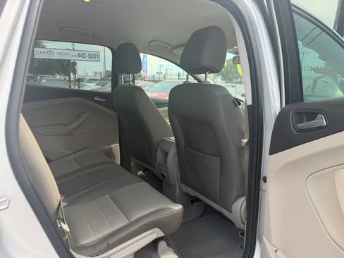 Used 2016 Ford Escape SE FWD image 12