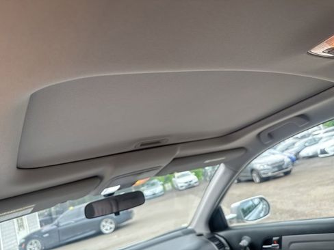 Used 2011 Honda CR-V EX-L image 32