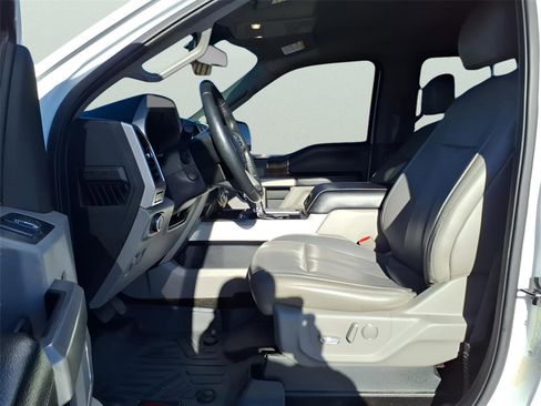 Used 2018 Ford F150 Lariat w/ Equipment Group 502A Luxury image 15