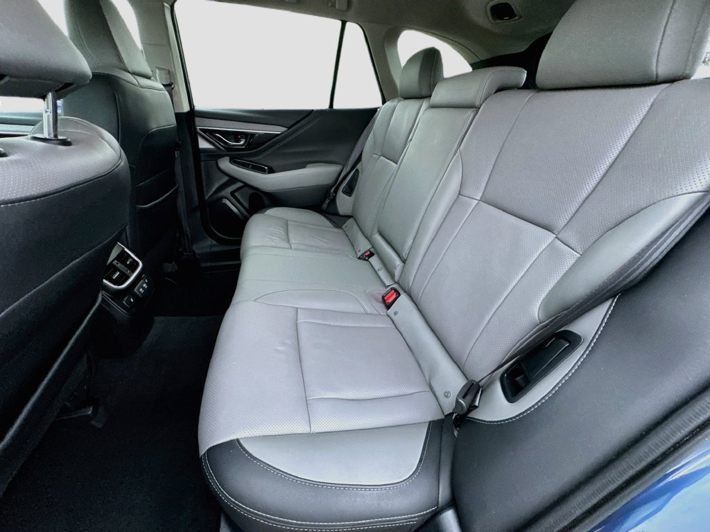 Used 2022 Subaru Outback Limited AWD/4WD image 29