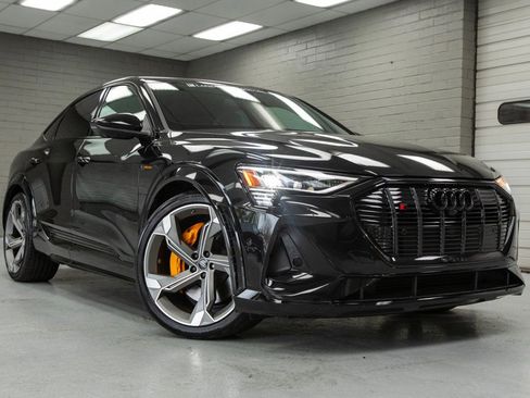 Used 2023 Audi e-tron S Prestige w/ Prestige Package AWD/4WD image 1