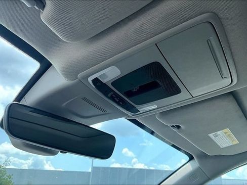 Used 2025 Honda CR-V EX-L image 24