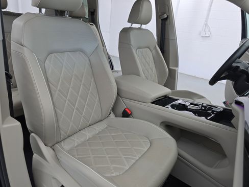 Used 2024 Volkswagen Atlas SEL Premium R-Line AWD/4WD image 10